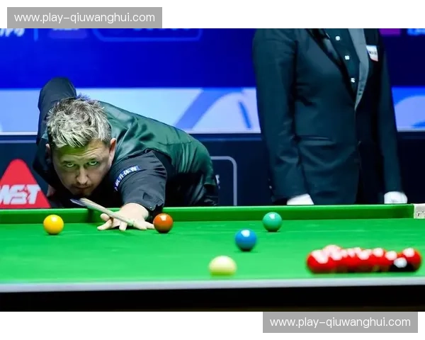 斯诺克巅峰对决：奥沙利文与特鲁姆普，英锦赛上的王者之争